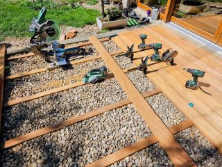 AKU nářadí Hikoki a terasová sada Wolfcraft jsou zárukou perfektního výsledku cokoliv děláte.